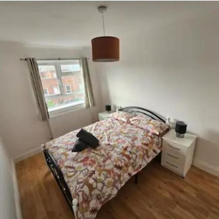 Appartamento New Flat Next The Tube And Connections To The Centre Londra Esterno foto